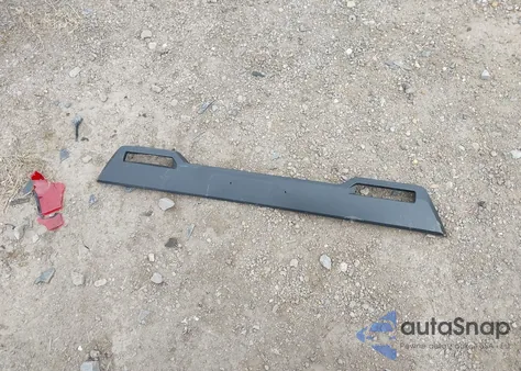 2025 Toyota Tacoma Sr5 z USA, uszkodzony, nr VIN 3TMLB5JN8SM185042